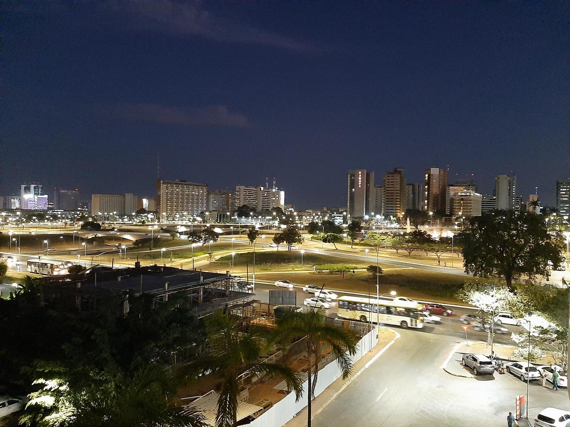 Flat Brasilia 50M2 Com Varanda Exteriör bild